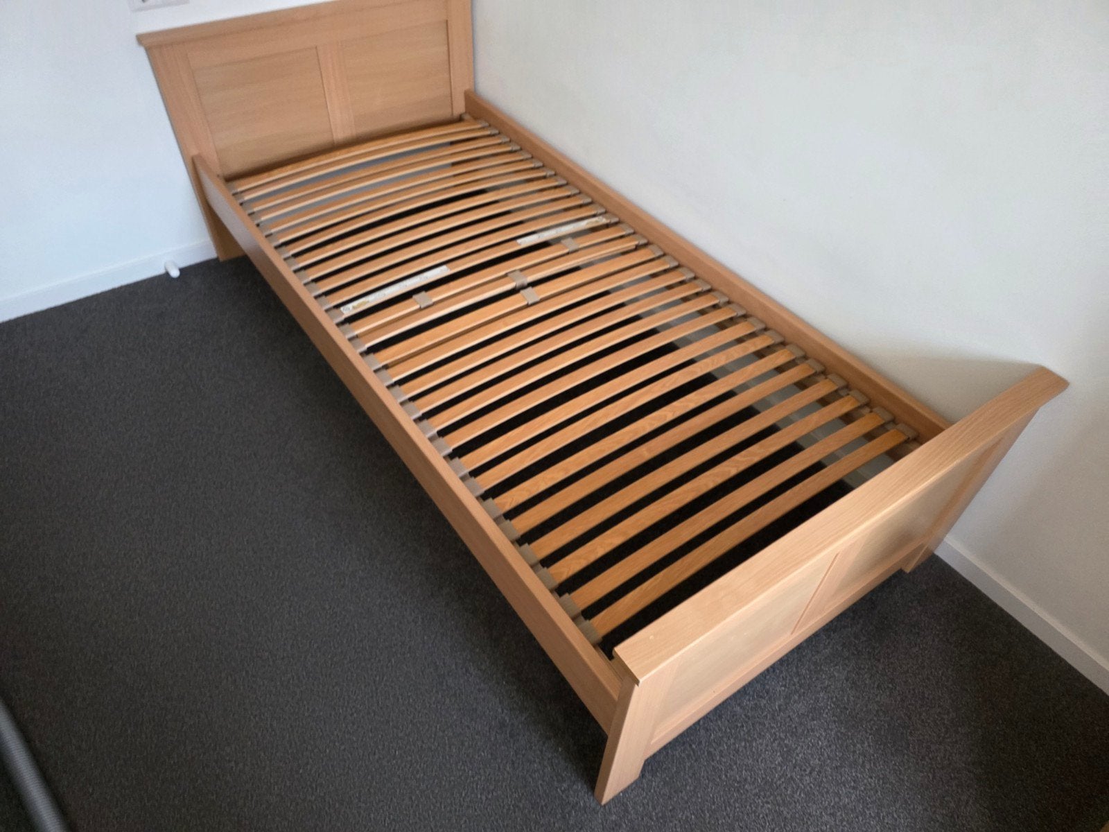 Eenpersoons bed kleur beuken, Ophalen, Gebruikt, 90 cm, Eenpersoons