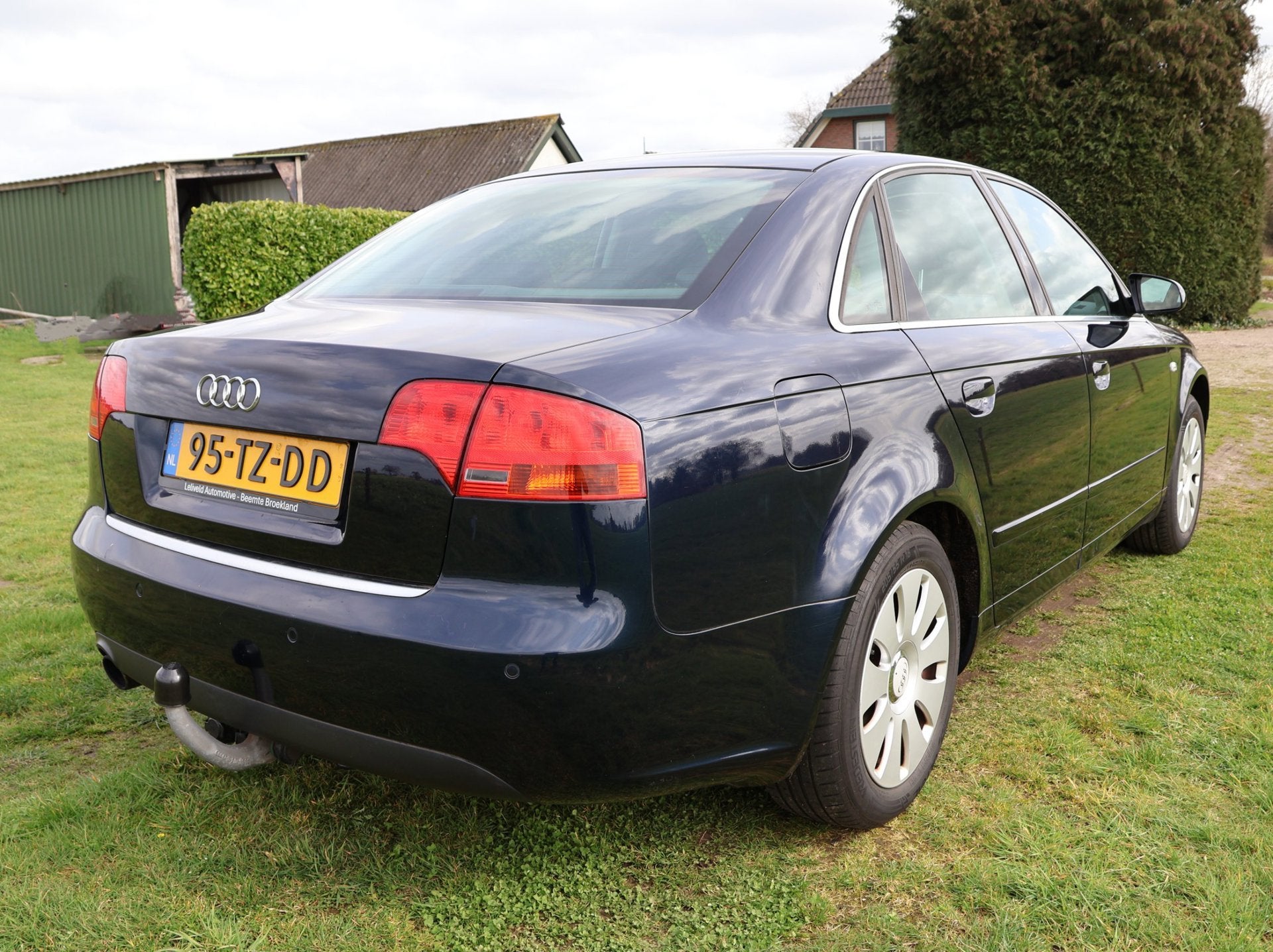 Audi A4 Limousine 2.0 Advance|Automaat|Trekhaak|Airco|Leer|N, Auto's, 730 kg, Gebruikt, Zwart, 4 cilinders
