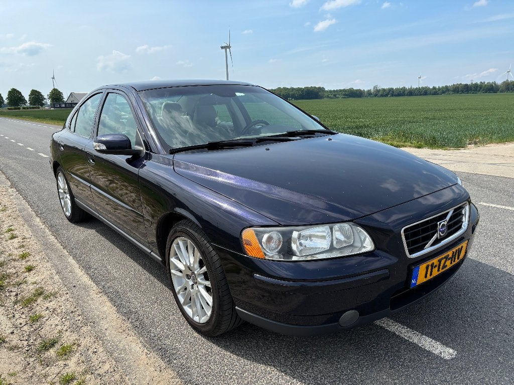 Volvo S60 2.5 T 2007 Blauw met beige lederen bekleding, Auto's, Volvo, Voorwielaandrijving, 1487 kg, Beige, Blauw
