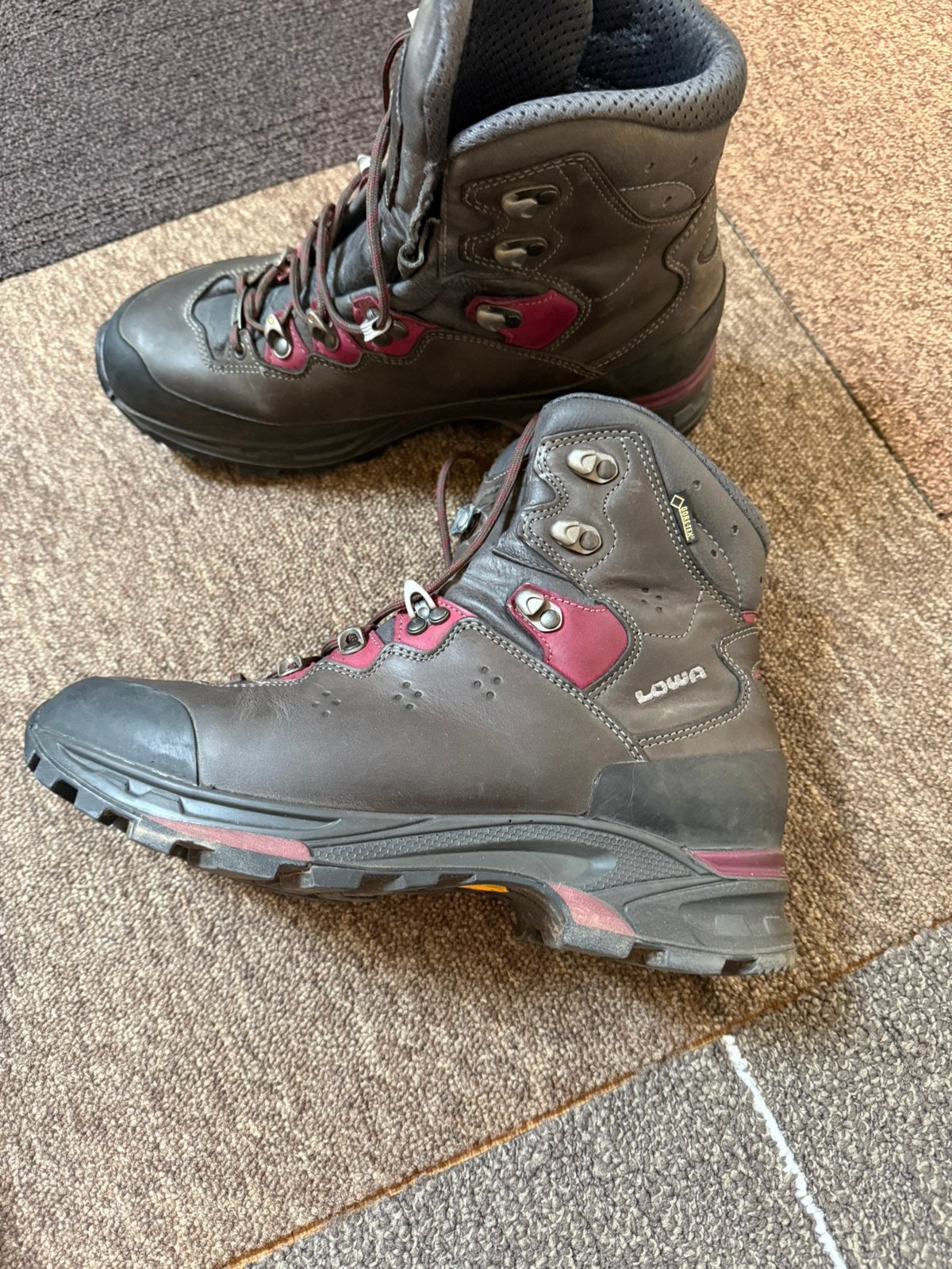 Lowa niewe orginele. 1+ gedragen, Ophalen of Verzenden, Zo goed als nieuw, Schoenen