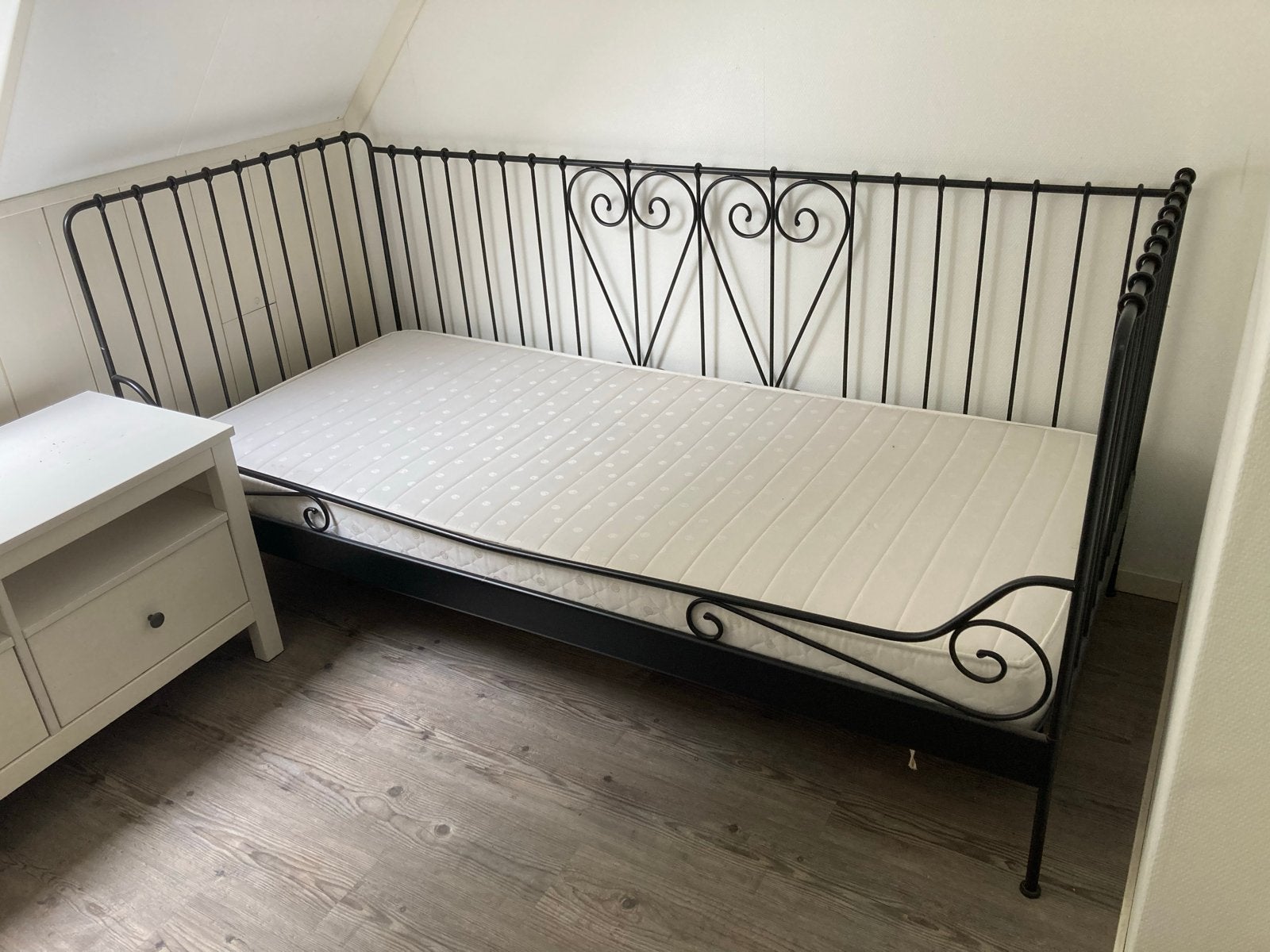 Zwart metalen spijlenbed 90x200, Huis en Inrichting, Gebruikt, 90 cm, Eenpersoons, Zwart