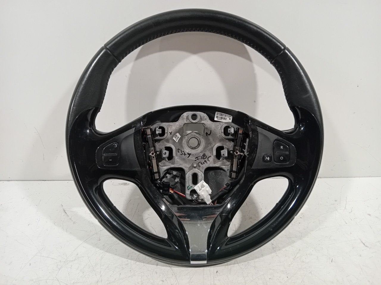 Stuur Renault Captur, Auto-onderdelen, Besturing, Onderdelen@venauto.nl, Van der Ven Autorecycling B.V., Gebruikt, Ettenseweg 76, 4706 PB Roosendaal, The Netherlands