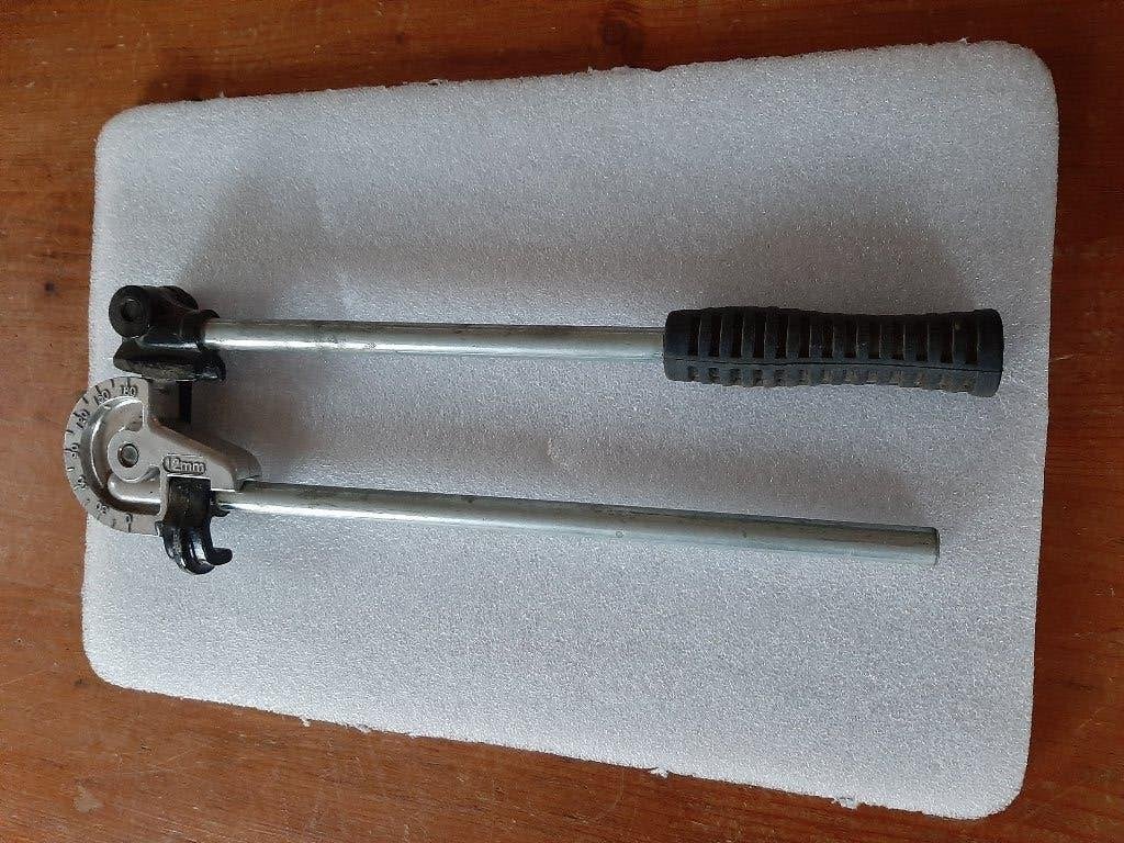 Buigtang / buigijzer 12 mm  Toolland met gradenverdeling, Ophalen of Verzenden, Gebruikt, Tang, Overige merken