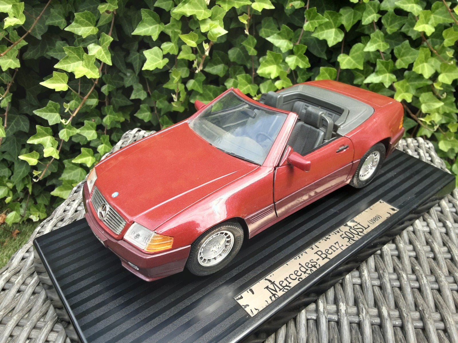 Mercedes-Benz 500SL (1991) schaalmodel - Rood, Ophalen of Verzenden, Zo goed als nieuw