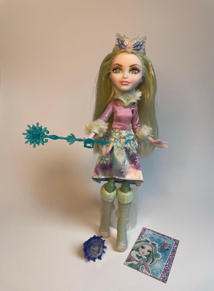 Ever After High Crystal Winter, Verzamelen, Poppen, Ophalen of Verzenden, Zo goed als nieuw, Fashion Doll
