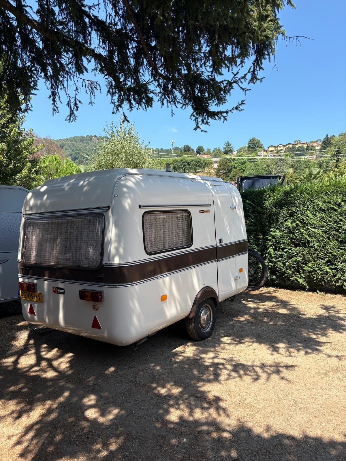 Biod 300 Bambi Klassieke Caravan - Goede Staat, Standaardzit, Schokbreker, Particulier, 500 - 750 kg