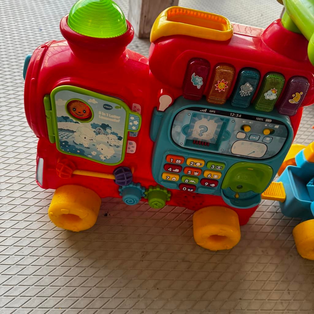 VTech loopauto / trein, Kinderen en Baby's, Speelgoed | Speelgoedvoertuigen, Gebruikt, Ophalen