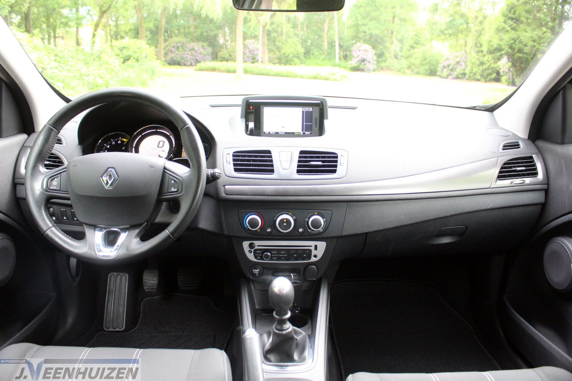 Renault Mégane Estate 1.2 TCe Expression | ⭐Navi | ✨Cru, Voorwielaandrijving, Euro 5, Stof, Gebruikt