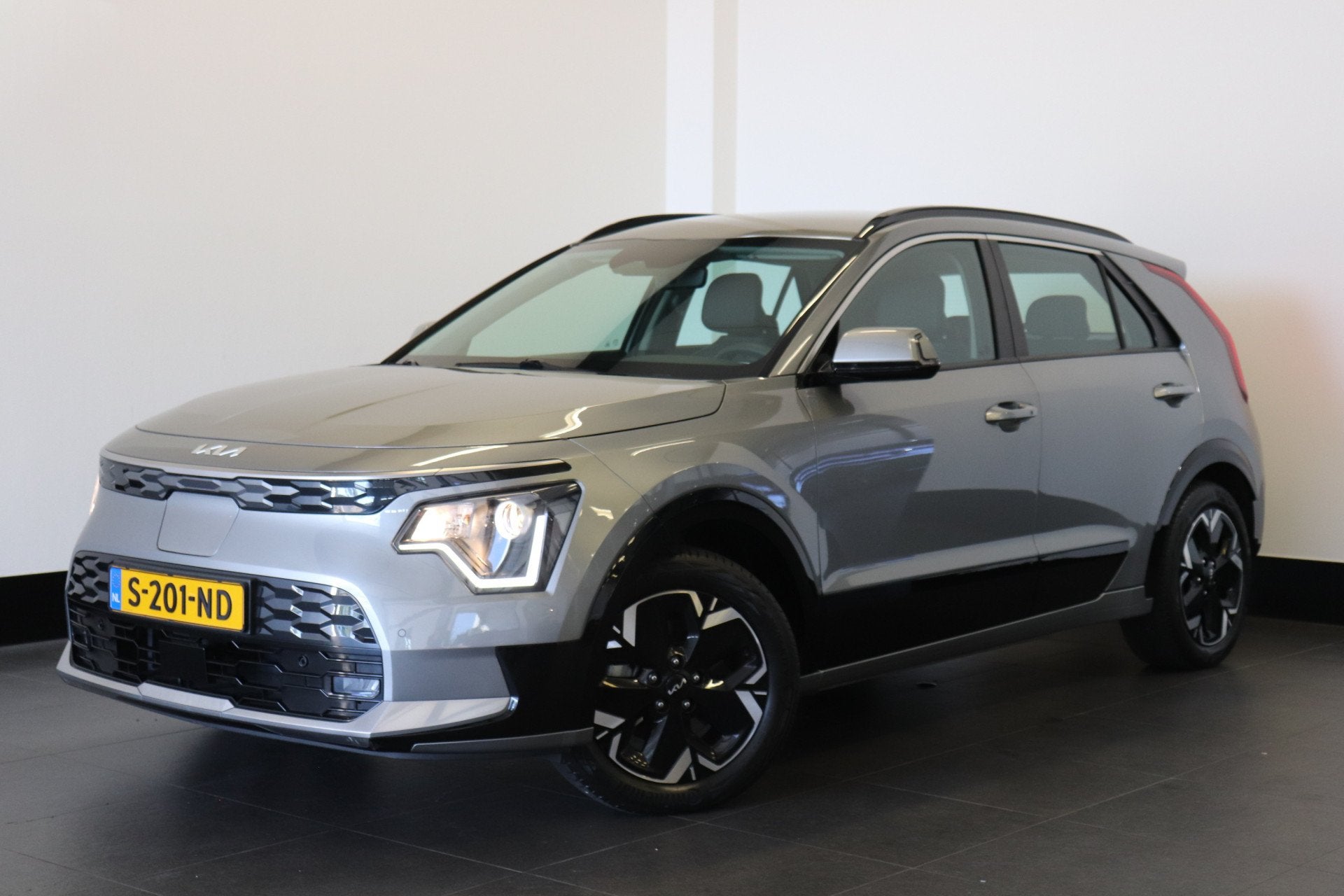 Kia Niro EV DynamicLine 64.8 kWh | ACC | Camera | Stoelverw., Auto's, 1657 kg, Leder en Stof, Origineel Nederlands, 370 min