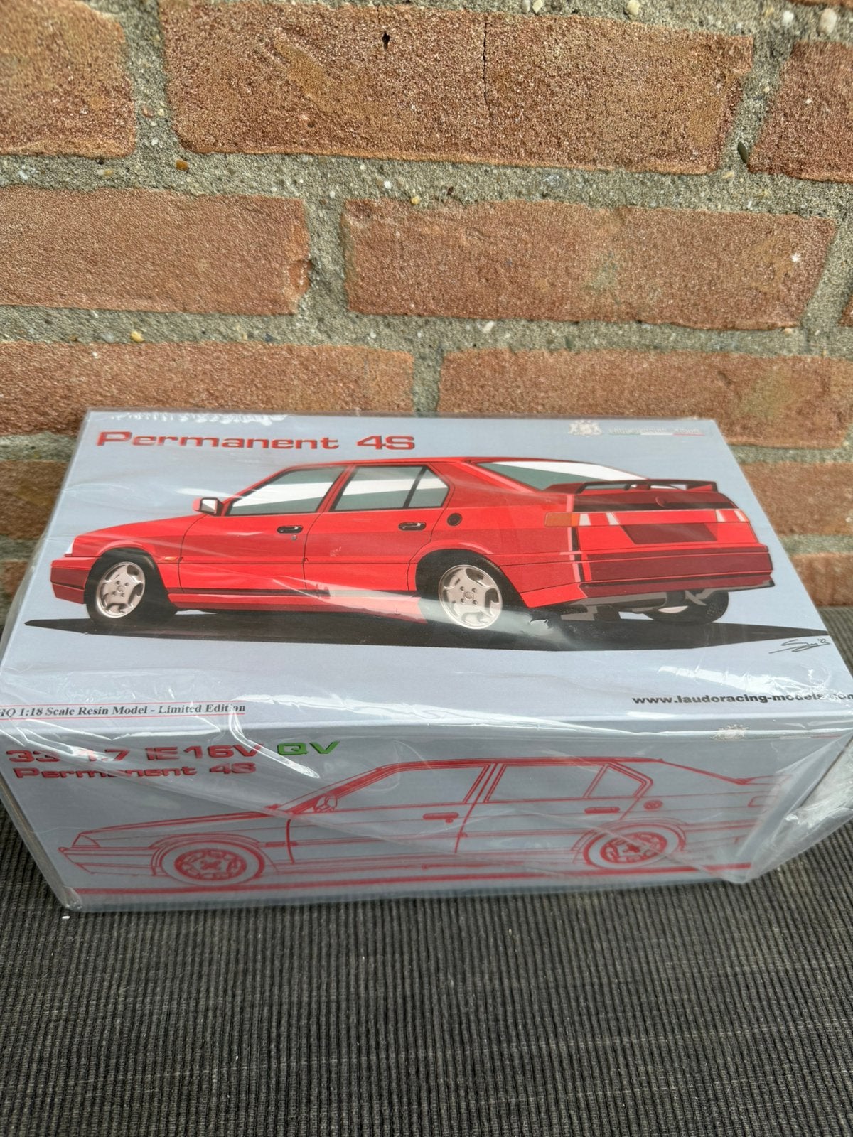 1:18 Laudoracing LM149A Alfa Romeo 33 permanent 4, Ophalen of Verzenden, Nieuw, Auto, Overige merken