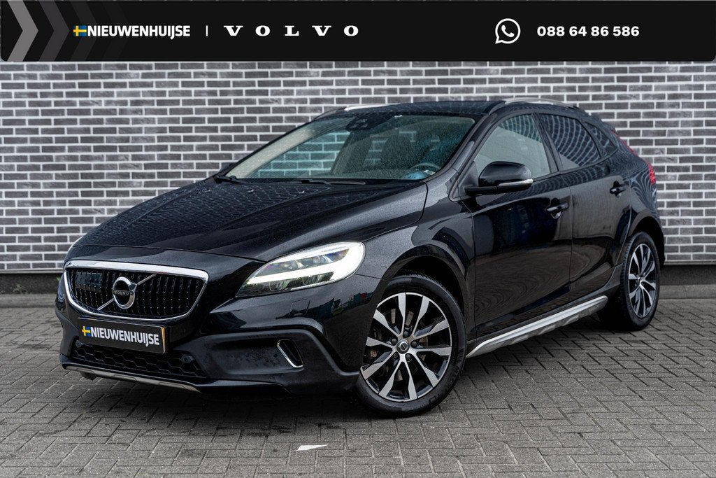 Volvo V40 Cross Country 1.5 T3 Polar+ Luxury | Trekhaak | Le, 12 maanden, 4 cilinders, Zwart, Leder