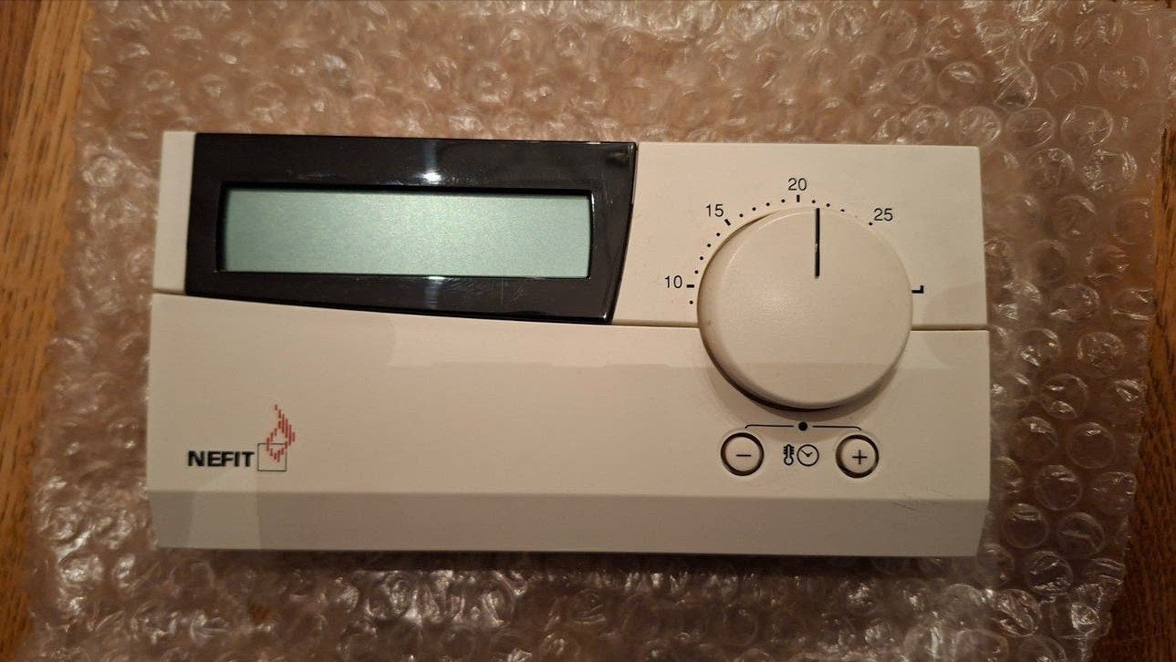 Nefit ModuLine 300 Kamerthermostaat - V2.2, Ophalen of Verzenden, Slimme thermostaat, Zo goed als nieuw