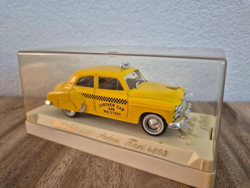 Solido 1:43 #4509 Chevrolet 1950 Sedan Taxi, Hobby en Vrije tijd, Modelauto's | 1:43, Solido, Auto, Solido, Ophalen of Verzenden