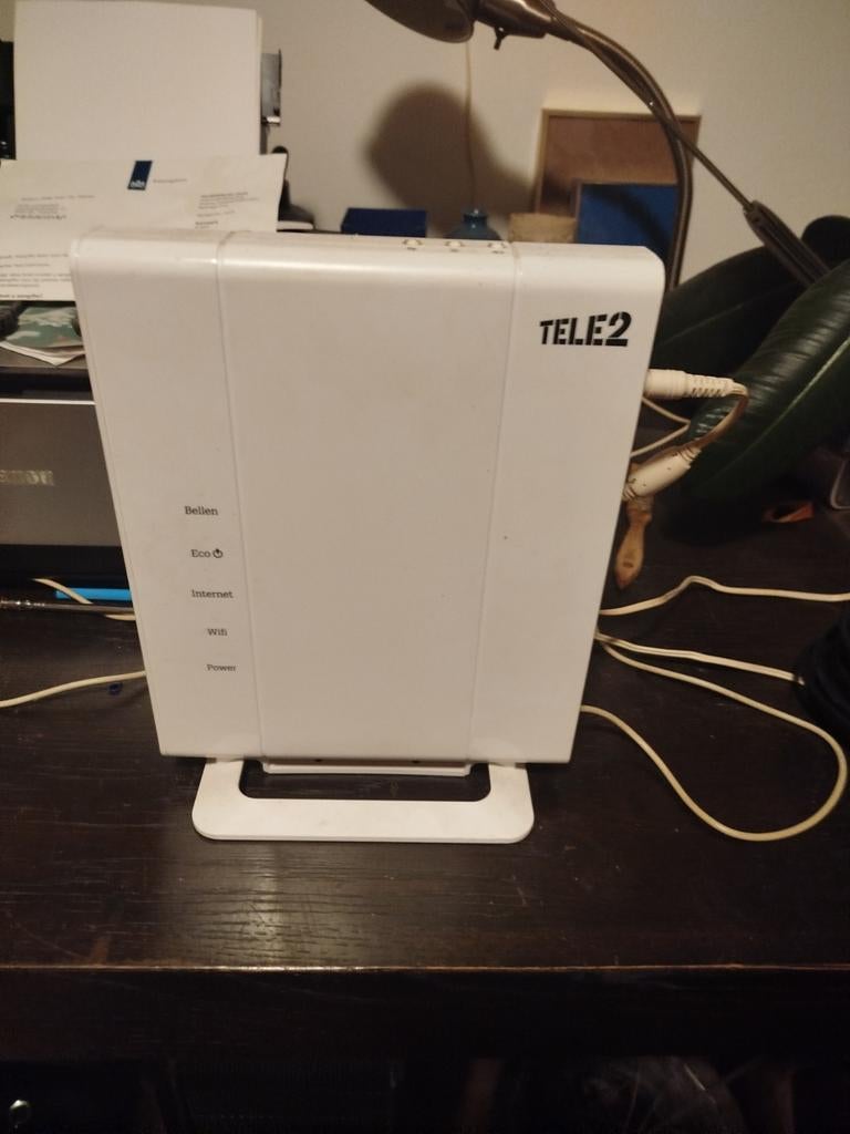 Tele2 Router - Wit, Goede Staat, Ophalen of Verzenden, Gebruikt, Router, Tele2