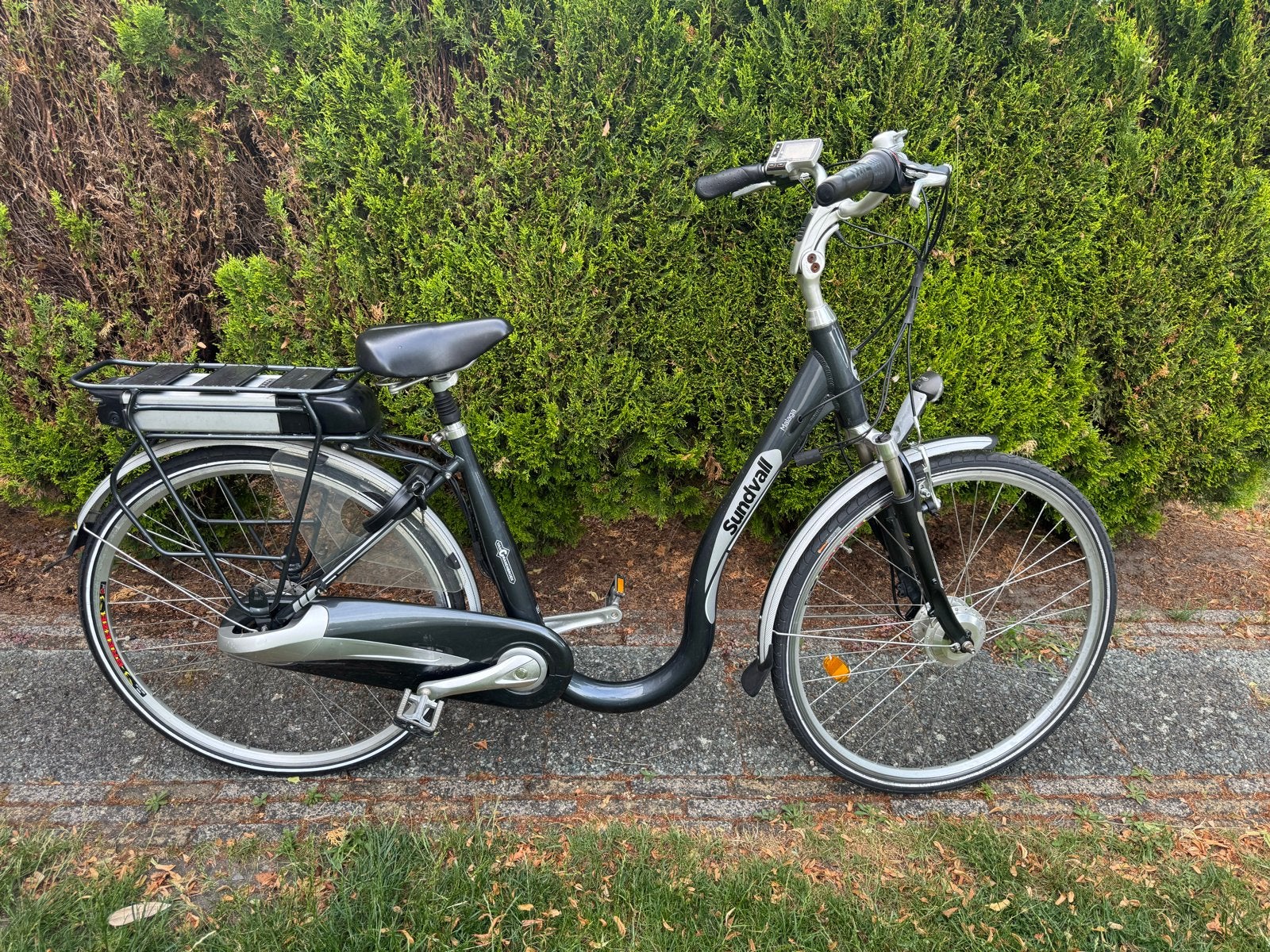 Super nette elektrische damesfiets met lage instap, Ophalen, Zo goed als nieuw, Overige merken