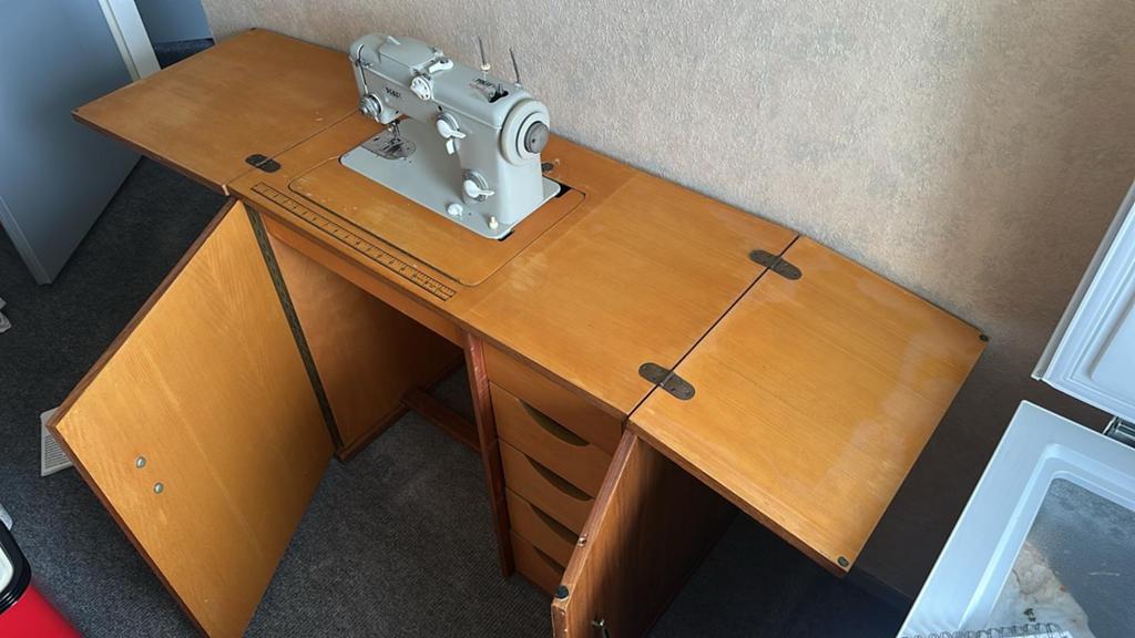 Pfaff Automatic 260-261 naaimachine in meubel, Ophalen of Verzenden, Gebruikt, Naaimachine, Pfaff
