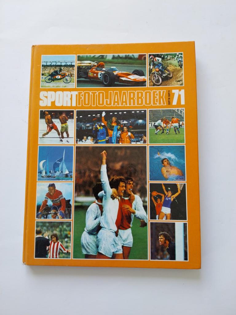 Sportfoto Jaarboek 1971 - Historisch Sportoverzicht, Boeken, Sportboeken, Ophalen of Verzenden, Gelezen, Onbekend, Overige sporten
