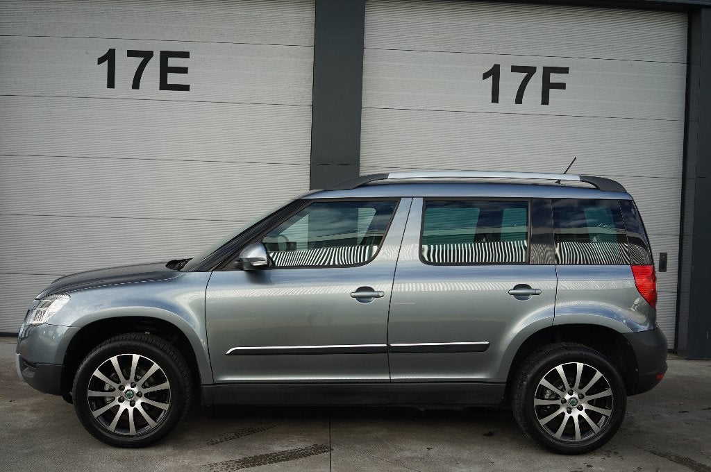 Yeti 1.2 TSI Active Let op:14dkm!!!-1eig-'13, Auto's, Skoda, Voorwielaandrijving, Stof, 4 cilinders, SUV of Terreinwagen