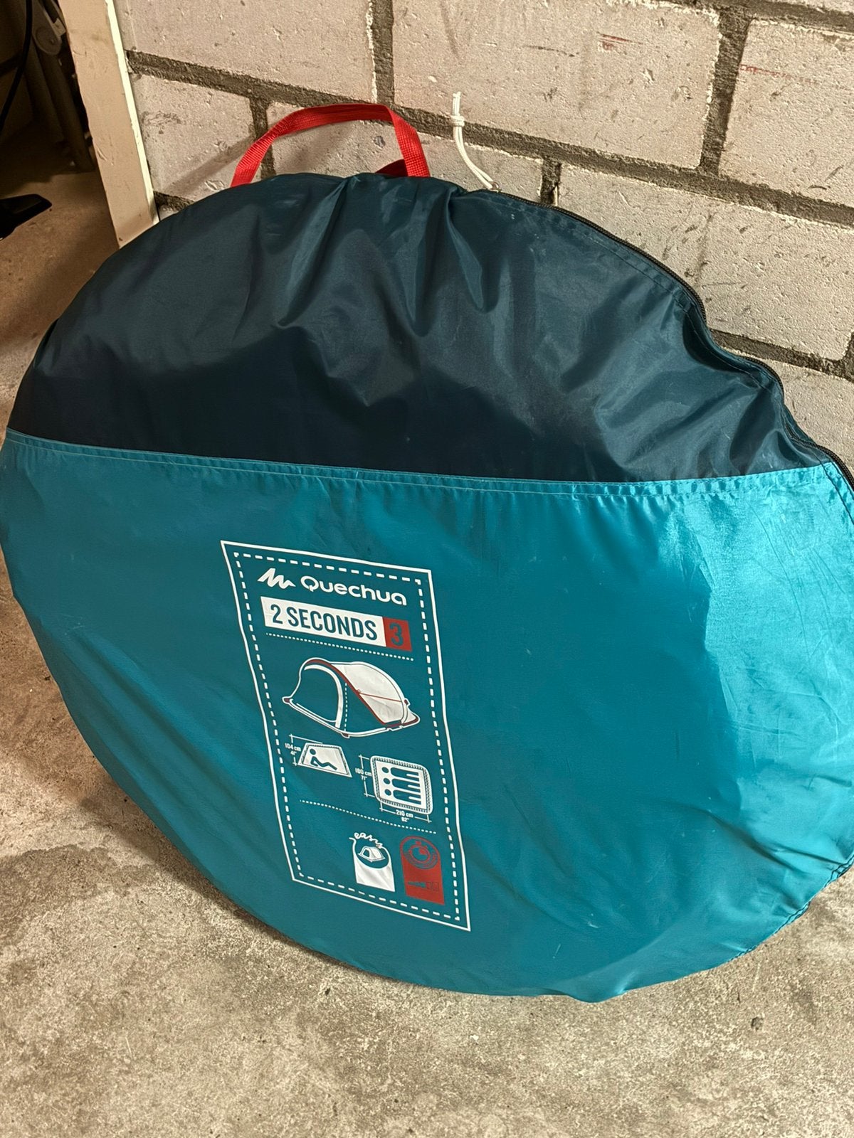 Quechua Popup tent 3 pers, Caravans en Kamperen, Ophalen, Zo goed als nieuw, Tot en met 2