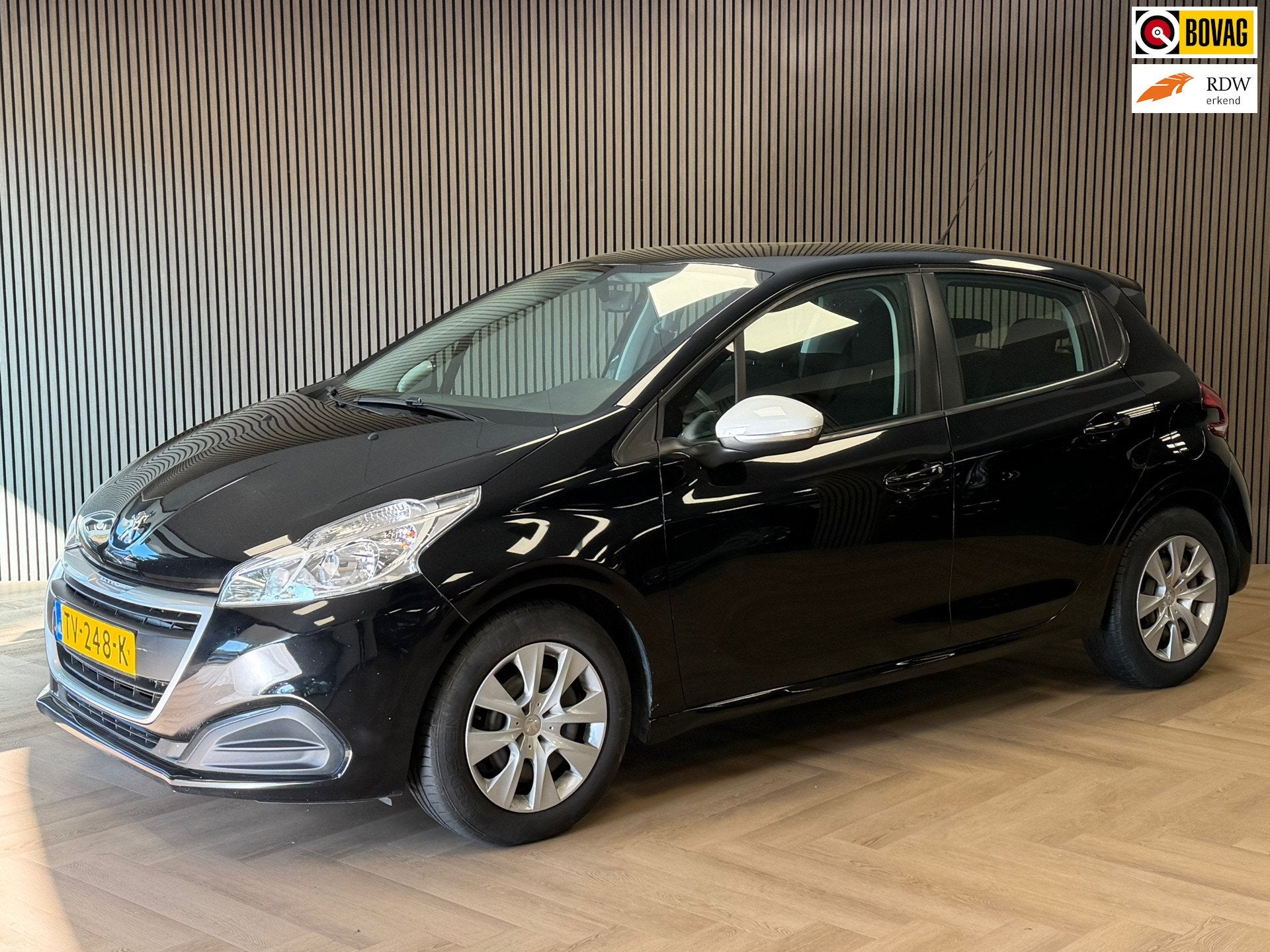 Peugeot 208 1.2 PureTech Like AIRCO CRUISE BLUETOOTH USB, Auto's, Euro 6, 1199 cc, Met garantie (alle), Origineel Nederlands