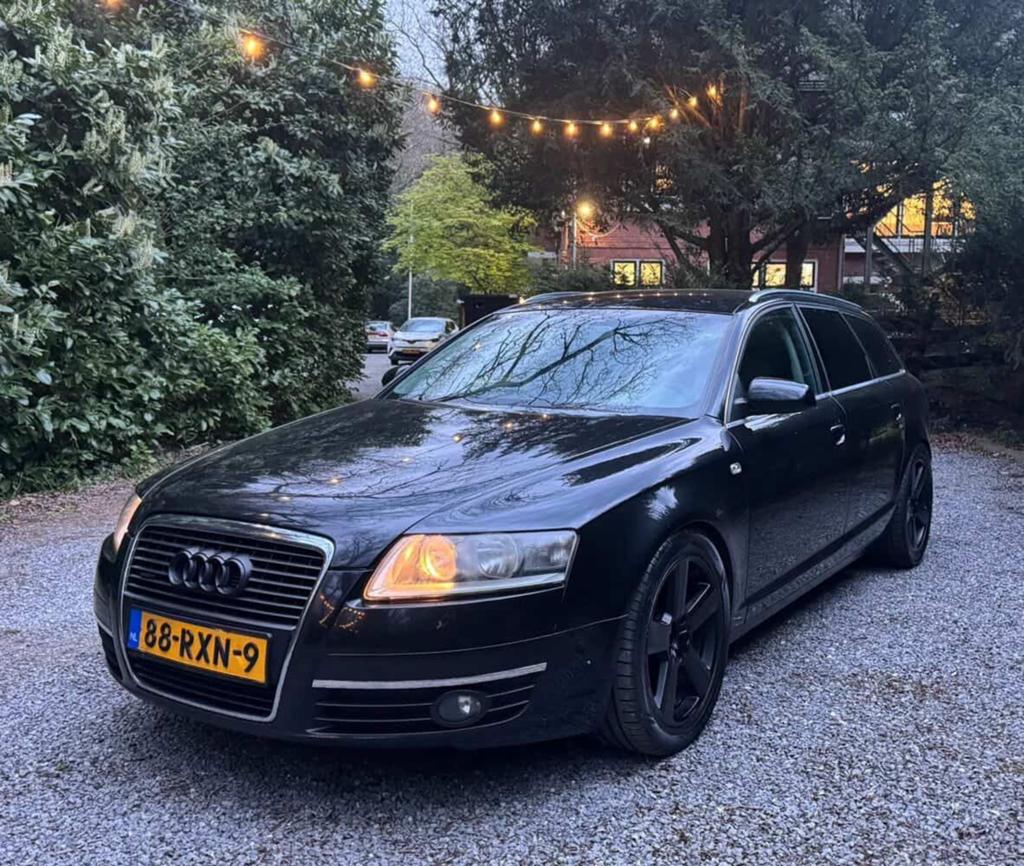 Audi A6 3.2, Auto's, Audi, Automaat, 1715 kg, Zwart, Stationwagon