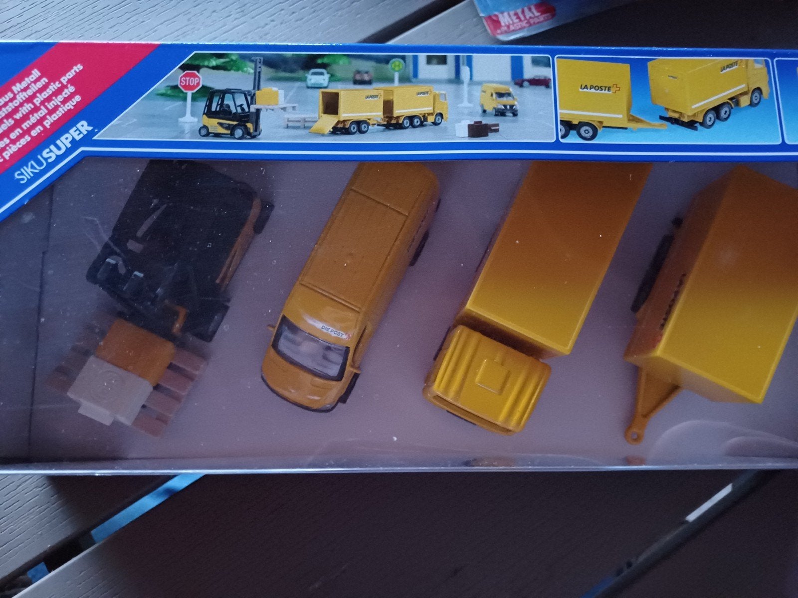 Siku Zwitserse logistieke set 'Die Post'  NIEUW!, Ophalen of Verzenden, Nieuw, Tractor of Landbouw