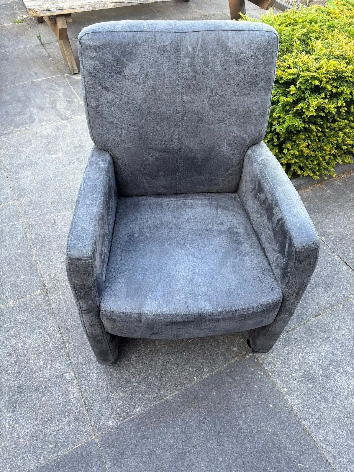 GRATIS: 2 leuke grijze stoelen, Huis en Inrichting, Fauteuils, Ophalen, Zo goed als nieuw, 75 tot 100 cm, 50 tot 75 cm