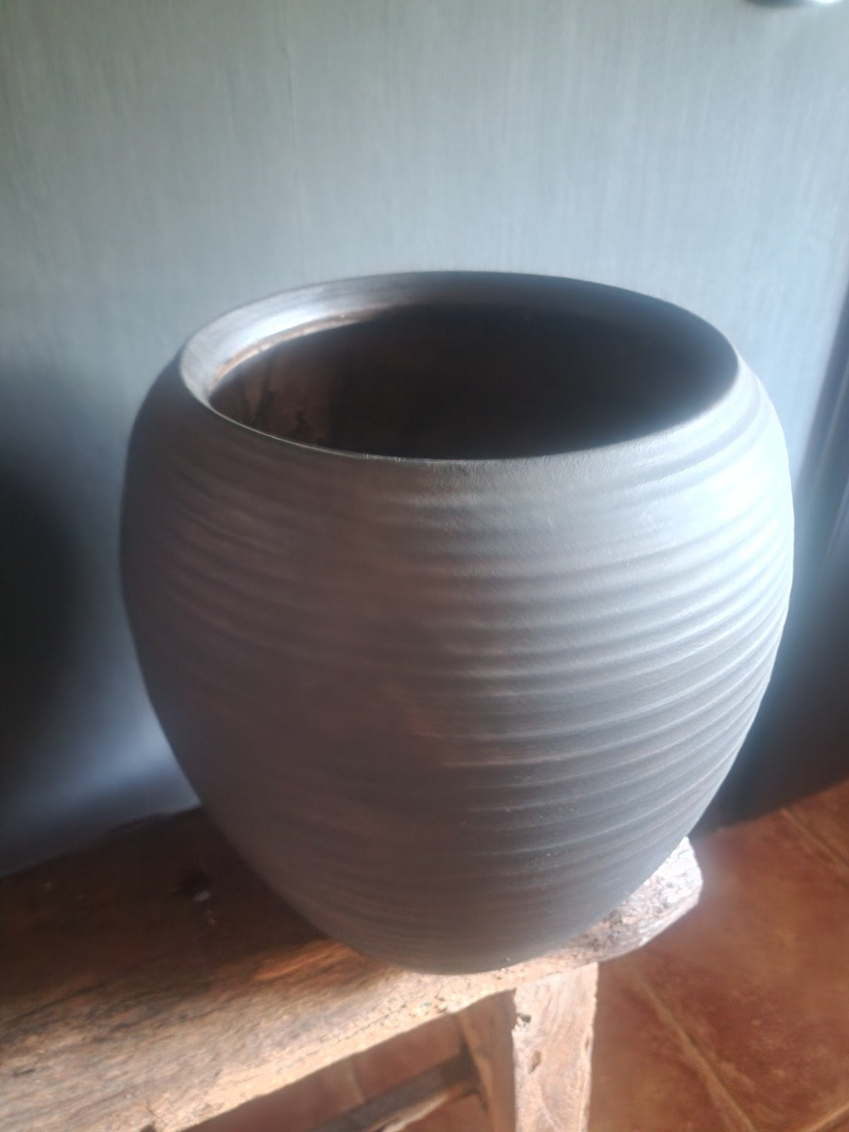 Grote stenen pot H 32, Ophalen, Zo goed als nieuw