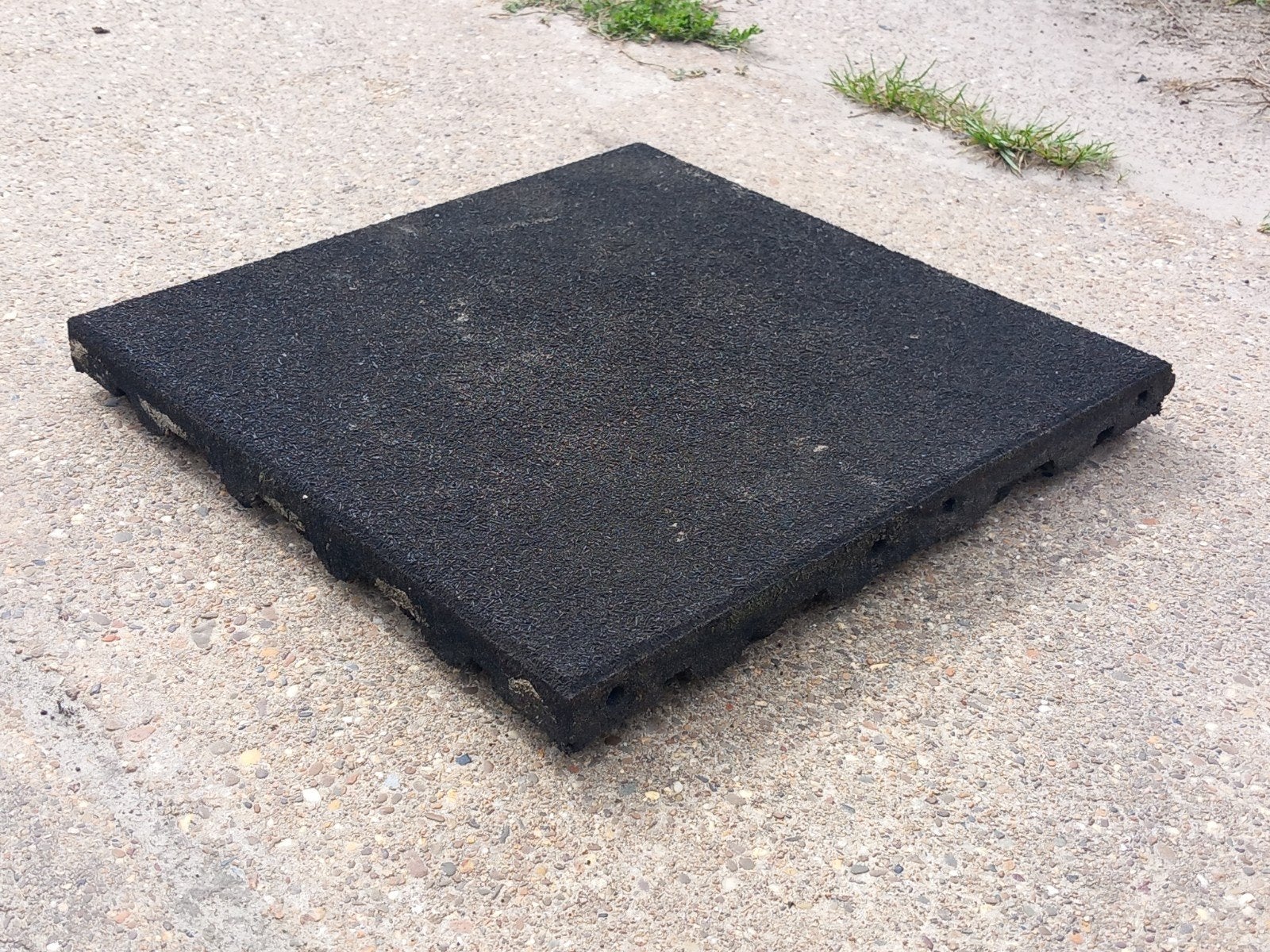 AANB: 169 Rubber tegels 50x50x5. VAN €4,50 nu €4,25, Ophalen, Gebruikt, -, -