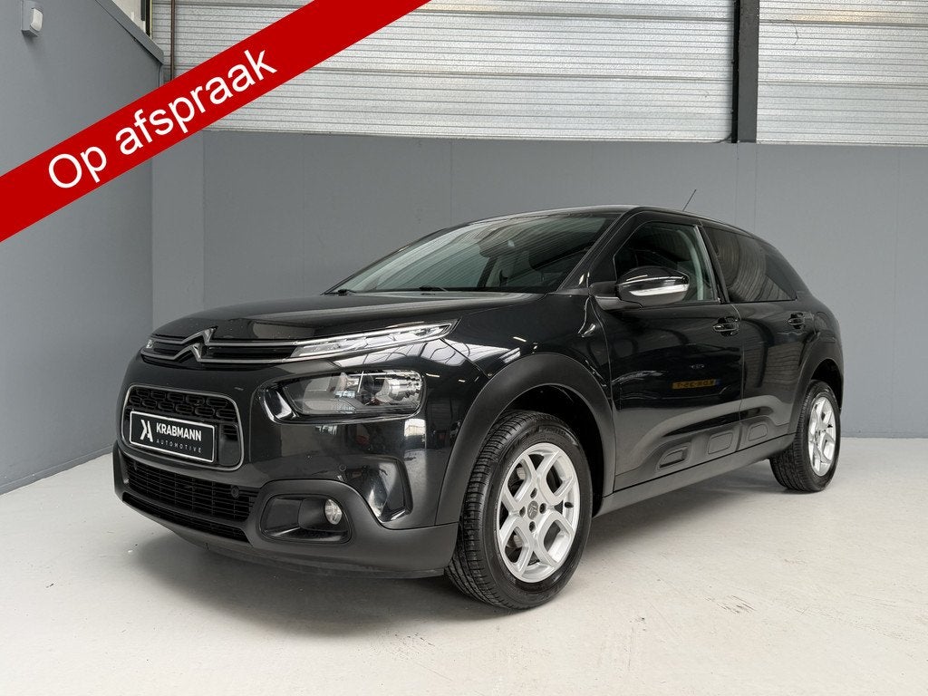 Citroën C4 Cactus 1.2 PureTech Shine DAB+|Cruise|Carplay|Na, Auto's, Citroën, Voorwielaandrijving, Stof, Gebruikt, Zwart