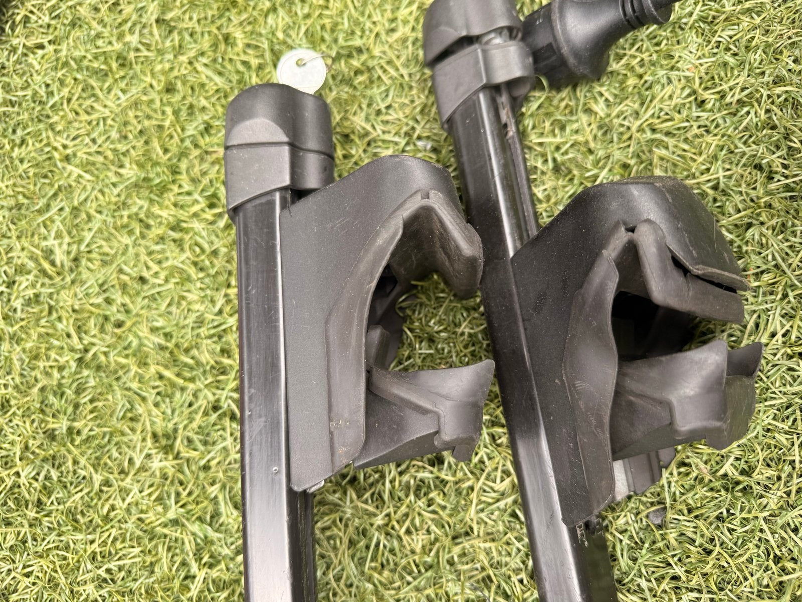 Thule dakdragers met slot - Gebruikt, Auto diversen, Dakdragers, Ophalen, Gebruikt