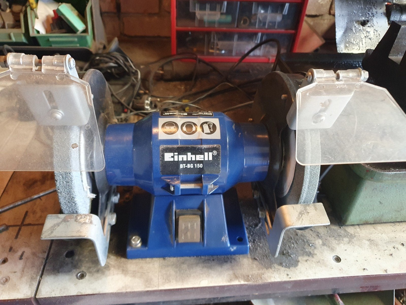 slijpsteen 240 v, Doe-het-zelf en Verbouw, Gereedschap | Slijpmachines, Ophalen, Zo goed als nieuw, Minder dan 700 watt, Werkbankslijpmachine