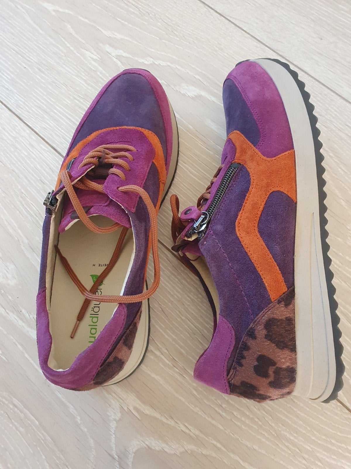 Sneakers Maat 42H  (8)Waldlāufer, Overige kleuren, Ophalen of Verzenden, Waldlāufer, Sneakers of Gympen