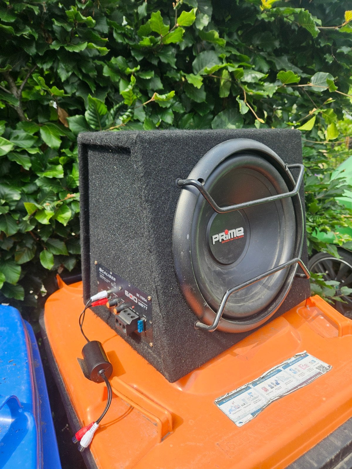 Sobwoofer 600 watt, Ophalen of Verzenden, Gebruikt