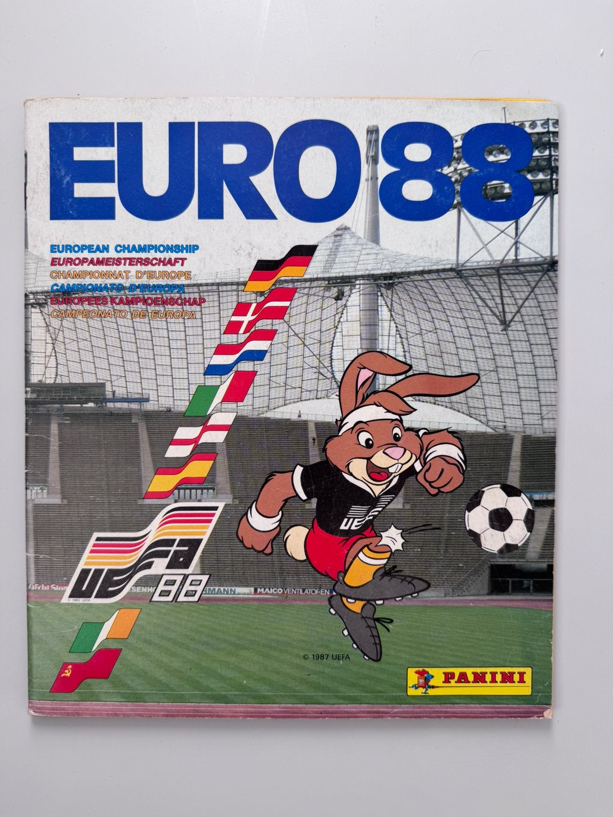 Compleet Voetbal plaatjes Panini album EK88, Ophalen of Verzenden, Zo goed als nieuw, Balsport