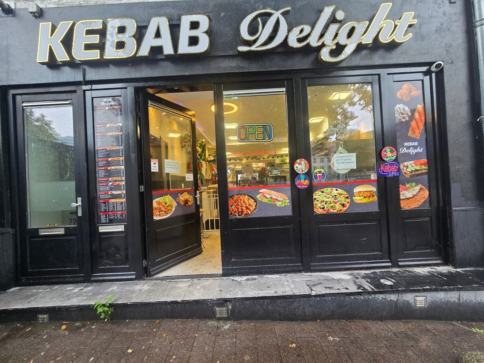 Kebab Delight: Volledig Uitgeruste Kebabzaak te Koop