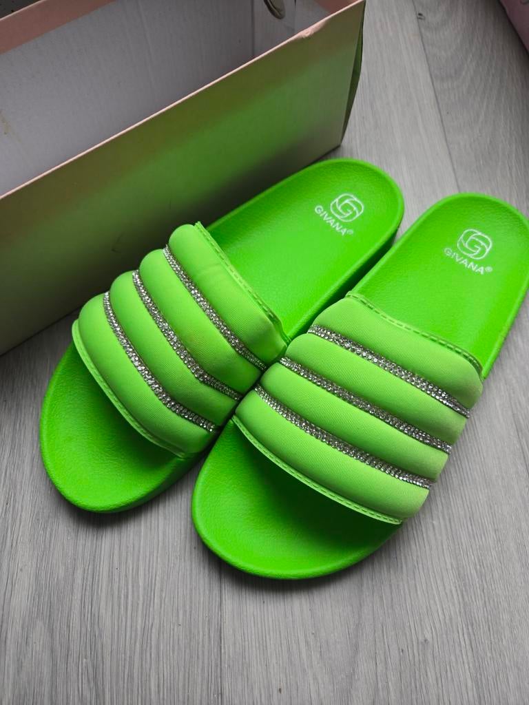 Neon Groene Slippers met Glitter - Zo Goed Als Nieuw, Slippers, Ophalen of Verzenden, Zo goed als nieuw, GIVANA