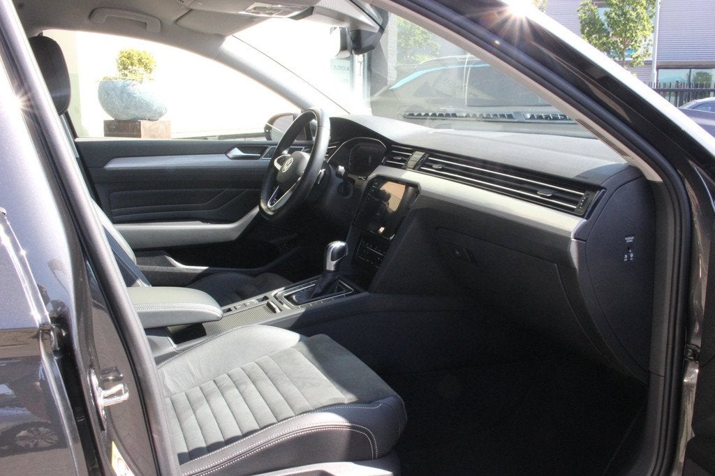 Volkswagen Passat Variant 1.4 TSI GTE Business | Trekhaak |, Gebruikt, Zwart, 4 cilinders, Automatische klimaatregeling