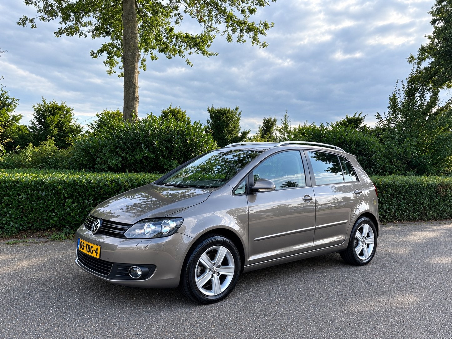 Volkswagen Golf Plus 1.2 TSI 77KW BMT 2012 Bruin, 680 kg, 4 cilinders, Origineel Nederlands, 1200 kg