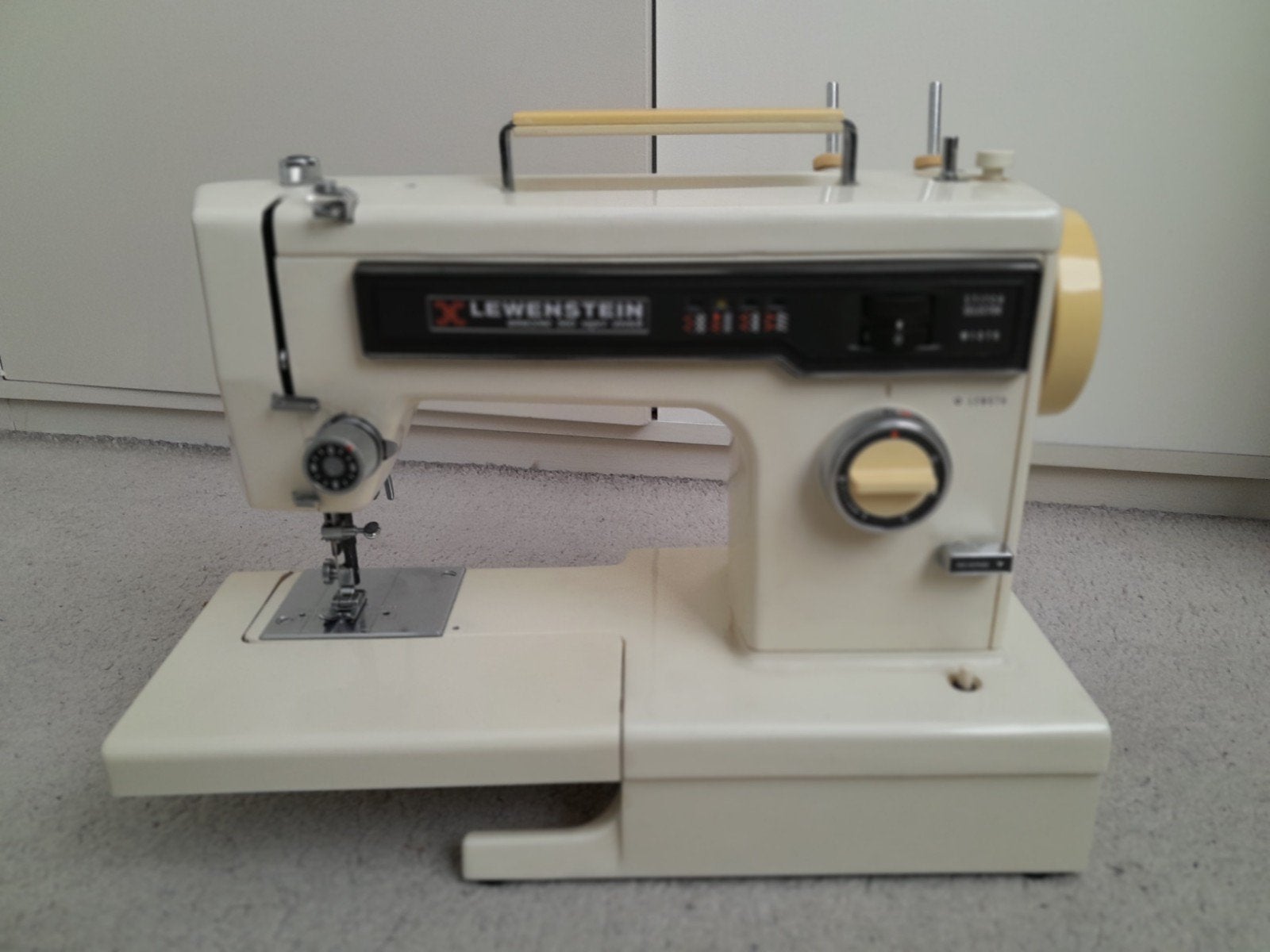 Naaimachine, Ophalen, Zo goed als nieuw, Naaimachine, Overige merken