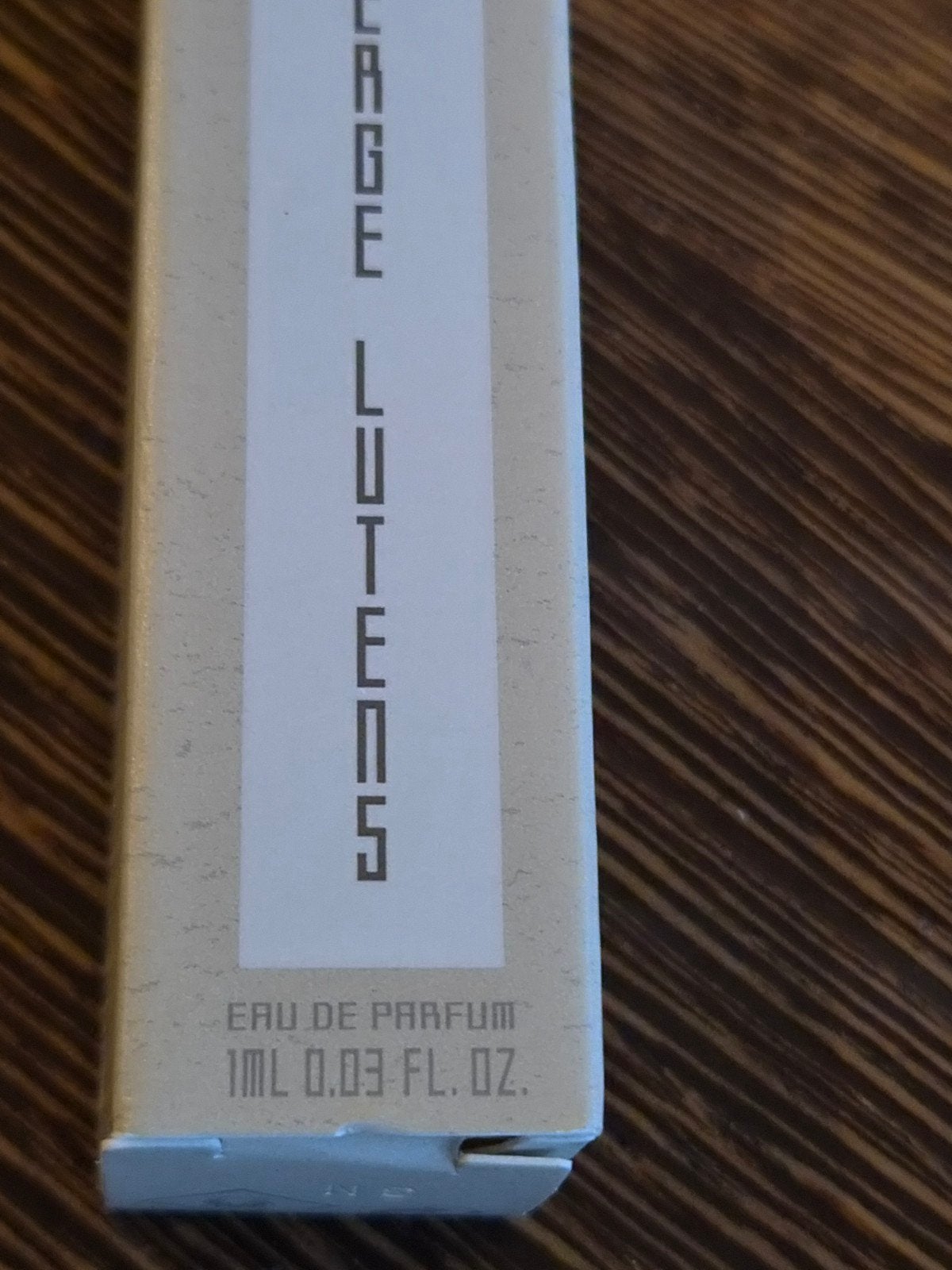 Serge Lutens Eau de Parfum - 1ml sample, Verzenden, Nieuw