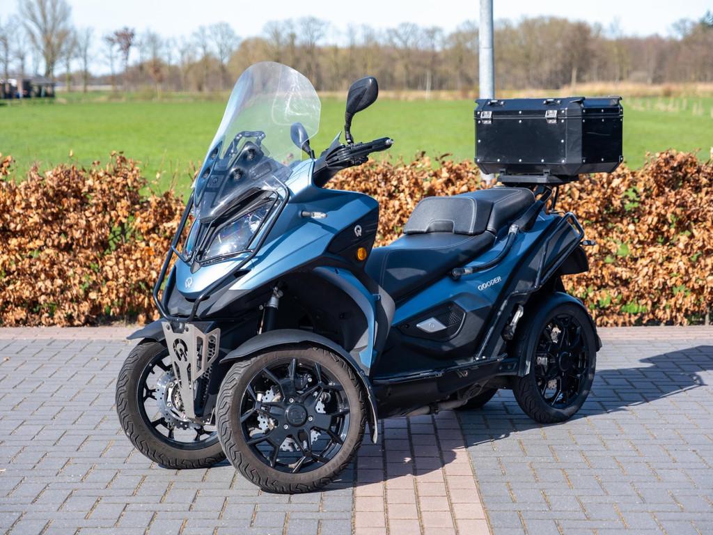 Qooder Quadro QV4 | Hoog windscherm | Topkoffer | Valbeugels, Scooter, Jules Verneweg 7
5015 BD  Tilburg, NL, Bedrijf, 399 cc