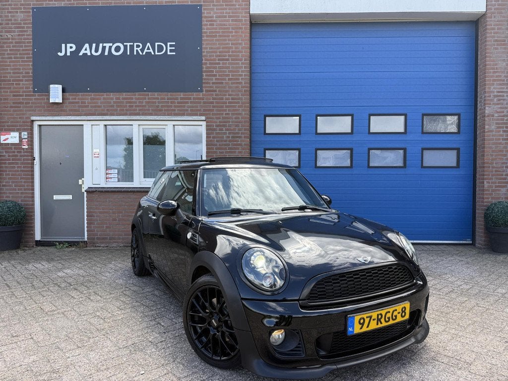 MINI 3-Deurs 1.6 Cooper | NAP | Xenon | Pano | JCW | H&C | S, Voorwielaandrijving, Euro 5, 4 stoelen, Handgeschakeld