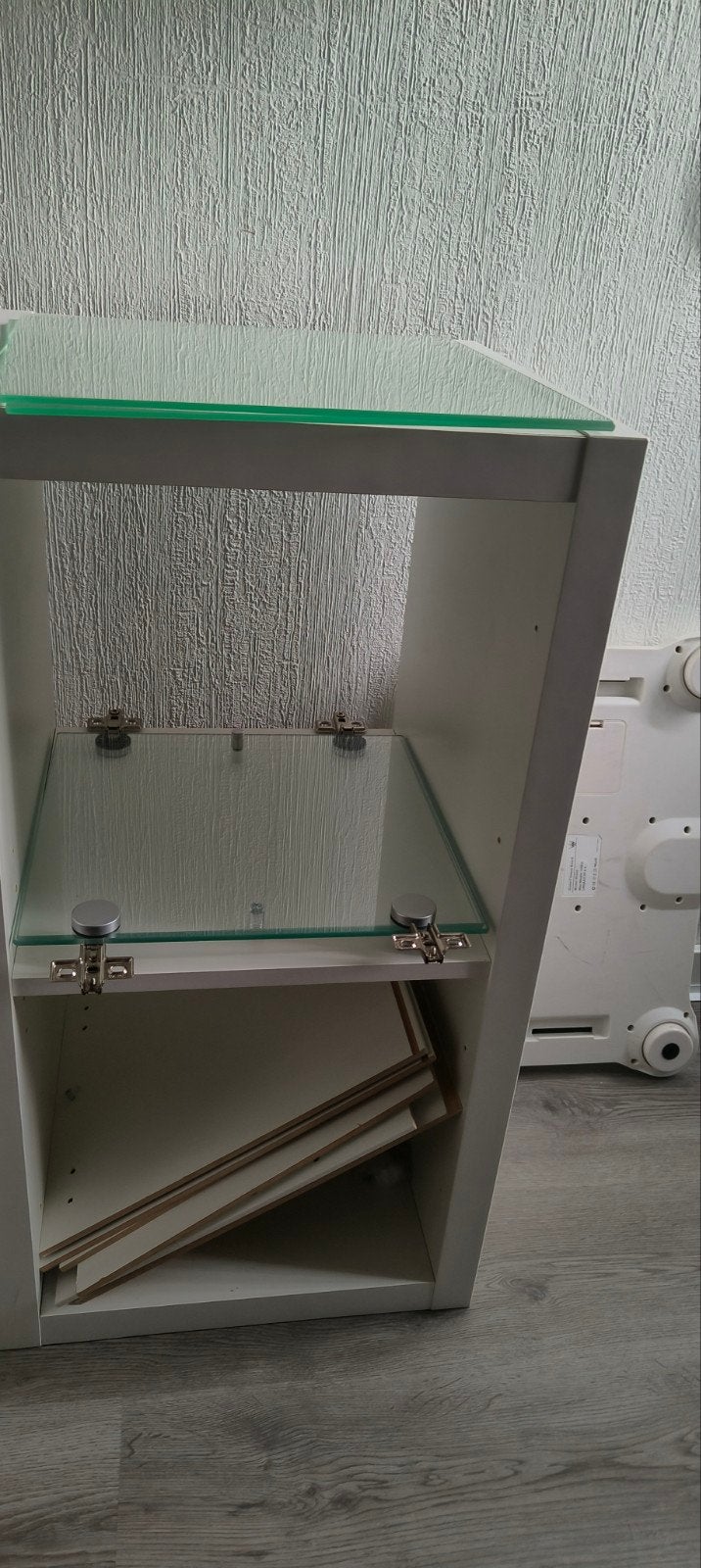 Kallax vitrine, Ophalen, 50 tot 100 cm, Zo goed als nieuw, Minder dan 100 cm