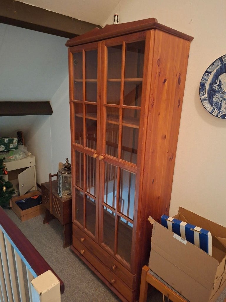 Vitrinekast, Ophalen, Met plank(en), Gebruikt, 50 tot 100 cm
