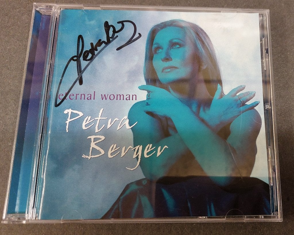 Petra Berger CD + 2 x handtekening Gesigneerd Eternal Woman, Ophalen of Verzenden, Zo goed als nieuw, Pop, Gesigneerd