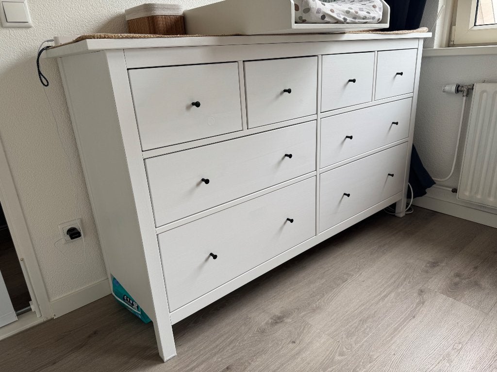 IKEA HEMNES, Ophalen, 5 laden of meer, 150 tot 200 cm, Zo goed als nieuw