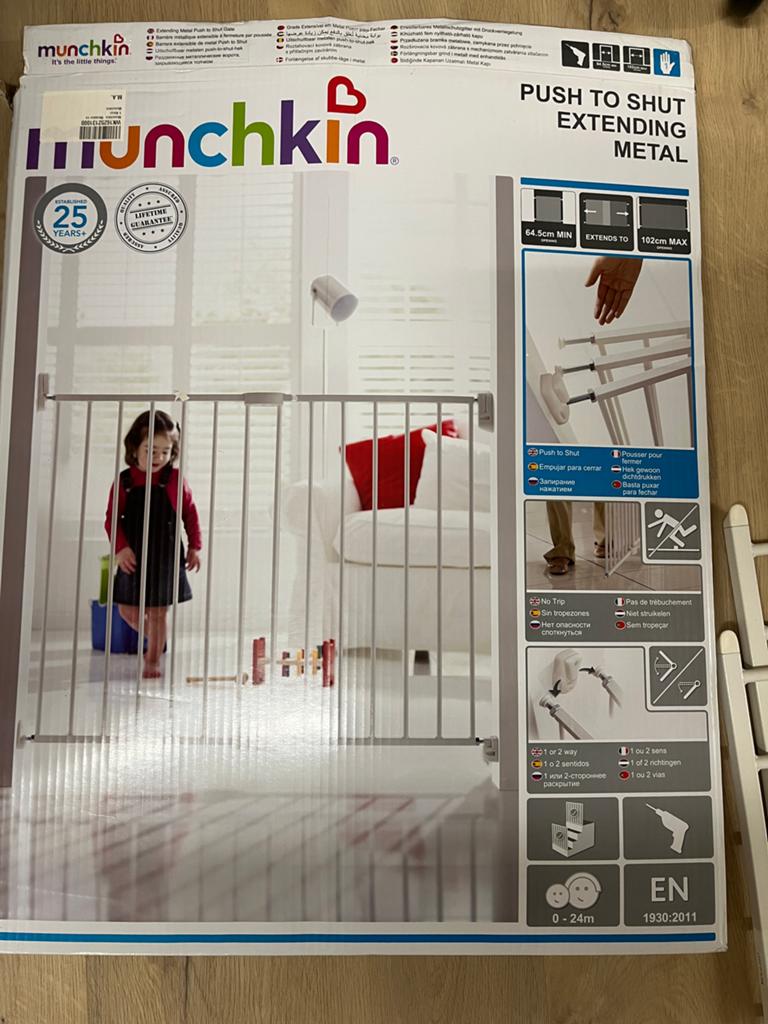 Traphekje Munchkin wit verstelbaar 64,5 - 102 cm, Ophalen, 100 tot 115 cm, Zo goed als nieuw, Metaal of IJzer