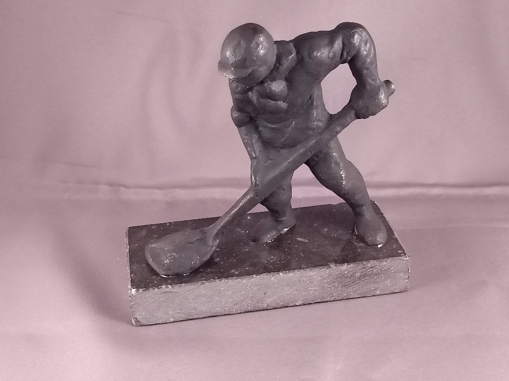 bronzen beeldje Marlies Noordkamp: de handlanger", Verzamelen, Beelden en Beeldjes, Ophalen of Verzenden, Zo goed als nieuw, Mens