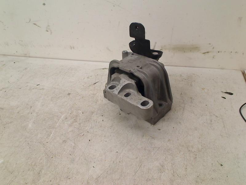 Versnellingsbaksteun Volkswagen Golf VI (5K1) 1K0199555BB, Gebruikt, Volkswagen, Volkswagen AG, Kundenbetreuung@volkswagen.de